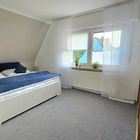 Gemuetliche-60qm-dg-wohnung-mit-balkon-in-dortmund アパート *
